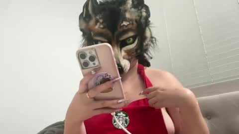 Snapshot of cinnanicos chatting on September 20, 4:57 am Nicky online show from September 20, 4:57 am