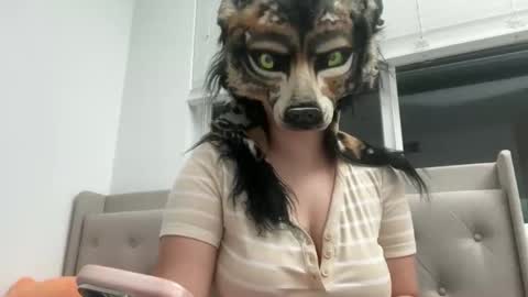 Snapshot of cinnanicos chatting on November 8, 6:57 am Nicky online show from November 8, 6:57 am