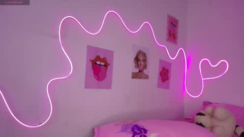 cinniaa online show from May 15, 3:02 am