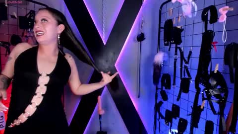 cinthia_iris_bdsm online show from March 25, 3:12 am