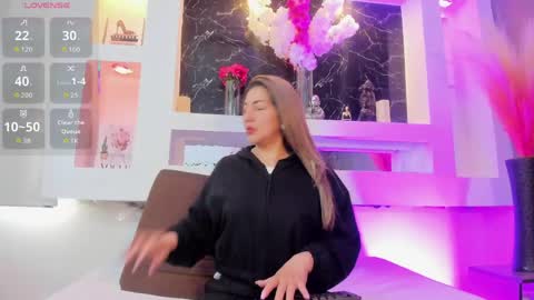 Cinthya  online show from April 20, 11:57 am