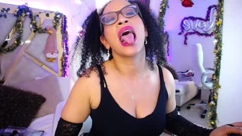 Cintia online show from December 13, 4:05 pm