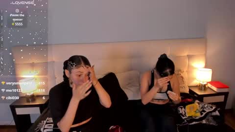 Snapshot of cintya_kors chatting on January 22, 8:51 am Cintya online show from January 22, 8:51 am