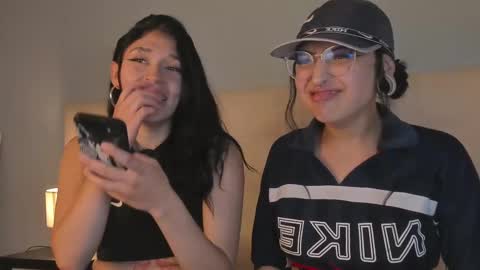 Snapshot of cintya_kors chatting on March 8, 2:12 am Cintya online show from March 8, 2:12 am