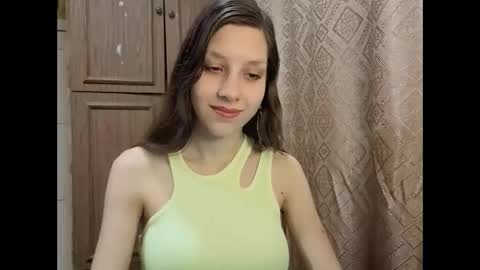 Lisa Salivan online show from November 19, 11:05 pm