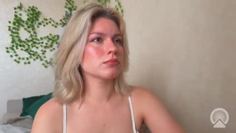 Snapshot of citruska chatting on September 16, 8:48 am karina online show from September 16, 8:48 am