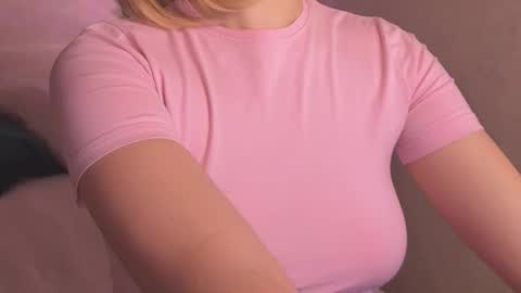 karina online show from December 1, 3:39 pm