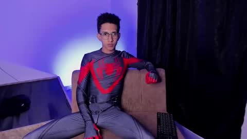 Snapshot of cj_davis1 chatting on September 12, 1:28 am cj_davis1 online show from September 12, 1:28 am