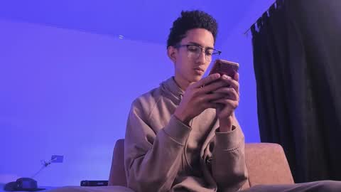 Snapshot of cj_davis1 chatting on October 20, 5:41 am cj_davis1 online show from October 20, 5:41 am