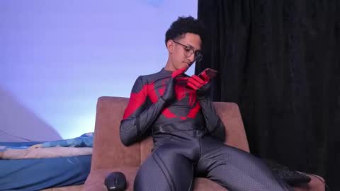 Snapshot of cj_davis1 chatting on October 29, 12:46 am cj_davis1 online show from October 29, 12:46 am