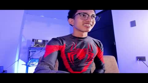 Snapshot of cj_davis1 chatting on October 31, 3:18 am cj_davis1 online show from October 31, 3:18 am