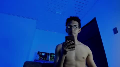 Snapshot of cj_davis1 chatting on November 2, 1:52 am cj_davis1 online show from November 2, 1:52 am