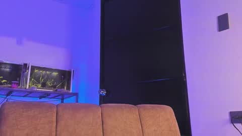 Snapshot of cj_davis1 chatting on November 10, 4:44 am cj_davis1 online show from November 10, 4:44 am