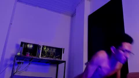 Snapshot of cj_davis1 chatting on November 25, 2:00 am cj_davis1 online show from November 25, 2:00 am