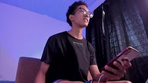 Snapshot of cj_davis1 chatting on December 14, 7:40 pm cj_davis1 online show from December 14, 7:40 pm