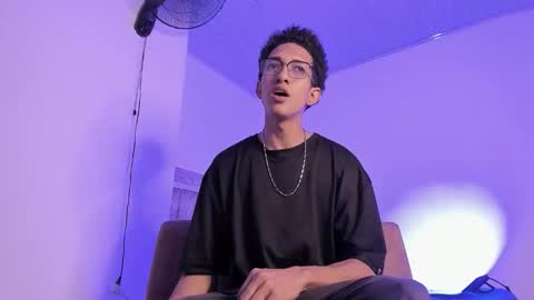 Snapshot of cj_davis1 chatting on January 5, 7:28 pm cj_davis1 online show from January 5, 7:28 pm