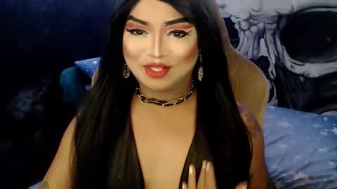 QUEEN CESS online show from January 9, 2:42 pm