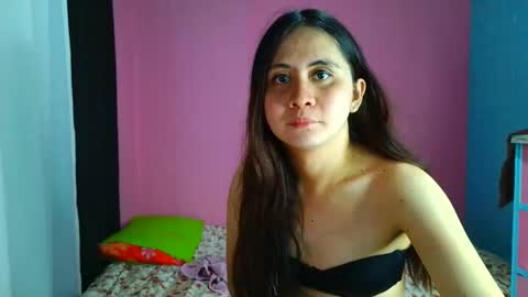 Snapshot of claire19xxx chatting on January 18, 1:53 am Kassandra online show from January 18, 1:53 am