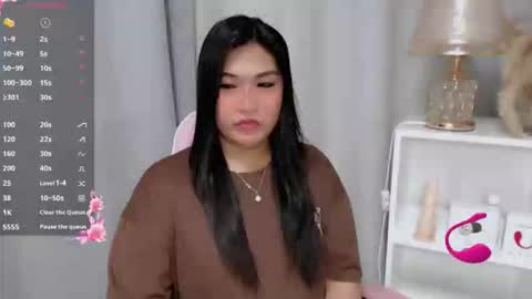 CLAIRE online show from June 9, 5:35 pm