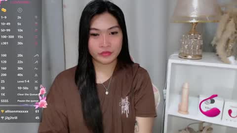 CLAIRE online show from July 4, 6:14 pm