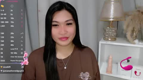 CLAIRE online show from July 10, 5:59 pm