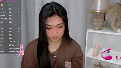CLAIRE online show from July 22, 6:43 pm