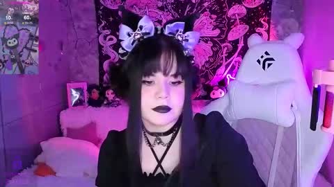 Snapshot of clairefaers chatting on November 23, 6:30 pm Claire Faers online show from November 23, 6:30 pm