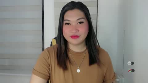 CLAIRE online show from February 11, 8:15 am