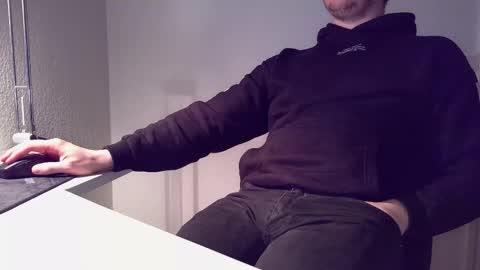 clamshive7 online show from March 29, 4:51 pm