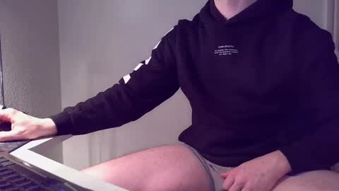 clamshive7 online show from April 3, 6:06 pm