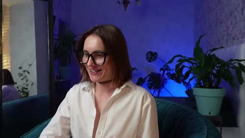 Clara online show from July 3, 6:47 pm