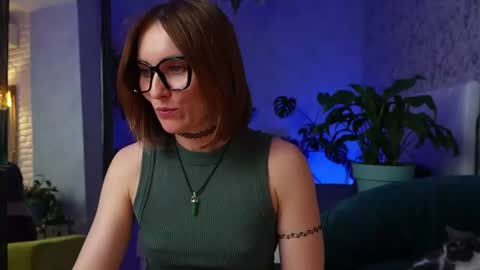 Clara online show from July 27, 5:42 pm