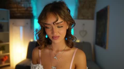 Clara smile online show from February 6, 7:40 pm