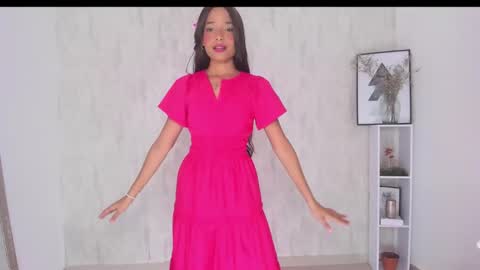 Snapshot of clara_tenssio chatting on December 12, 4:04 am Clara online show from December 12, 4:04 am