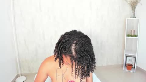 Snapshot of clara_tenssio chatting on January 12, 6:17 am Clara online show from January 12, 6:17 am