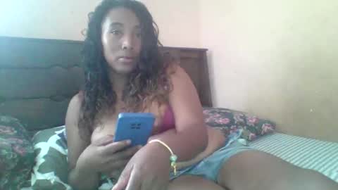 Clarah0123 online show from November 8, 8:47 am