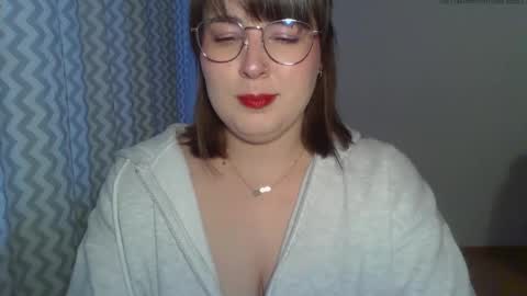 Clara online show from April 22, 5:25 pm