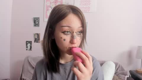 Eva online show from May 28, 7:11 pm