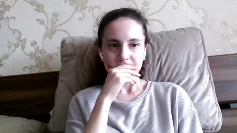 Snapshot of claribelwaker chatting on June 8, 12:16 pm Clara online show from June 8, 12:16 pm