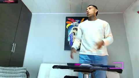 Juanpaindependent model online show from February 15, 1:05 pm