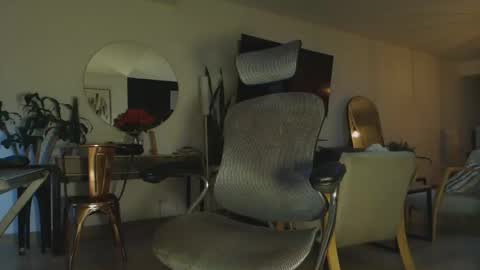 clark_strong online show from May 1, 10:58 pm