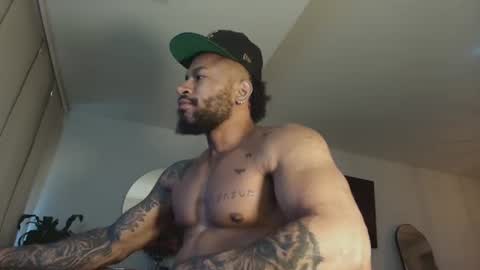clark_strong online show from June 26, 12:09 pm