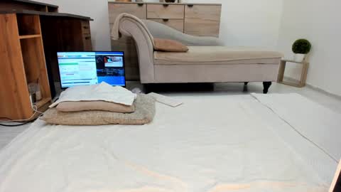 Deea xxx online show from December 21, 3:35 am