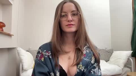 classyandgirly online show from April 20, 7:15 pm