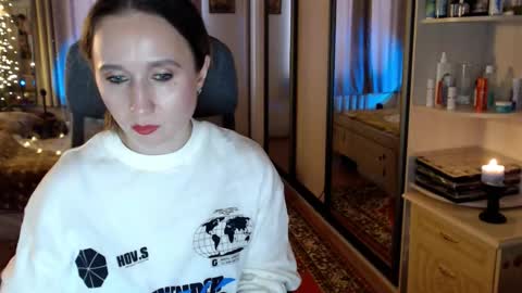 classyinna online show from January 15, 10:20 am