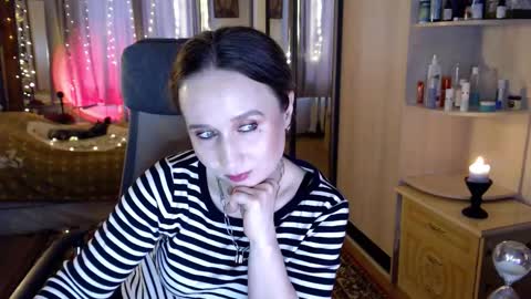 classyinna online show from January 19, 9:57 am