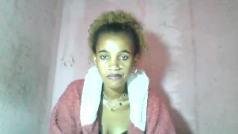 claudianne online show from June 15, 6:59 am