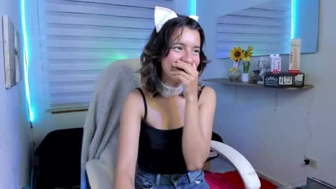 Clawdeen online show from March 25, 3:45 am