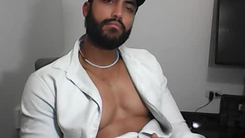 Snapshot of claybrown_ chatting on February 3, 6:22 am Clay online show from February 3, 6:22 am