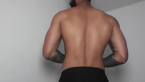 Snapshot of claybrown_ chatting on February 11, 1:43 am Clay online show from February 11, 1:43 am